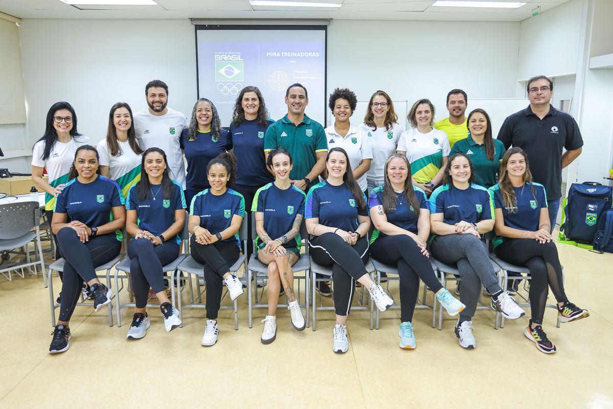 COB realiza encontro presencial do Programa de Mentoria para Treinadoras com objetivo de aumentar presença delas nos Jogos